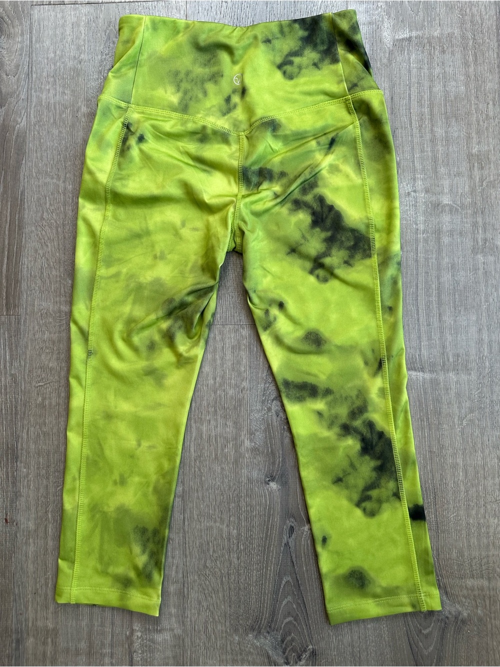 VOGO Athletica Neon Lime Tie-Dye Cropped Leggings - Picture 2 of 4
